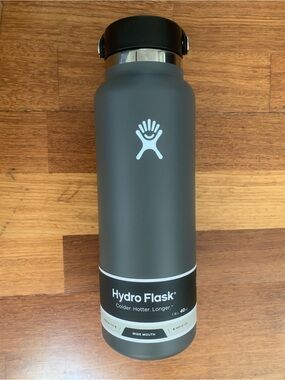 Hydro Flask 40oz Wide Mouth Water Bottle — STONE COLOR DISCONTINUED